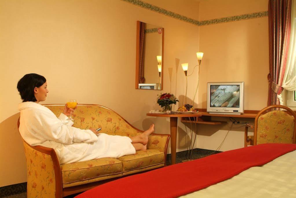 Nordwest-Hotel Amsterdam Bad Zwischenahn Extérieur photo